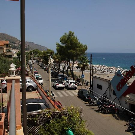 Poseidone Sea Apartment Taormina Mazzeo Extérieur photo