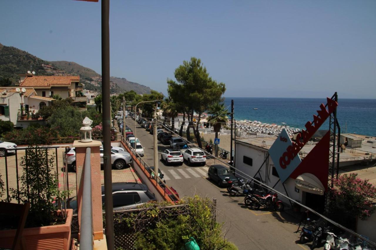 Poseidone Sea Apartment Taormina Mazzeo Extérieur photo
