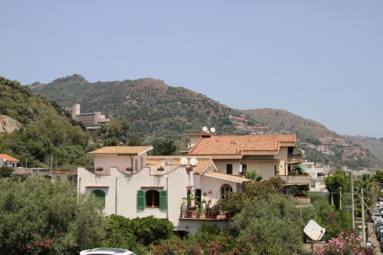 Poseidone Sea Apartment Taormina Mazzeo Extérieur photo